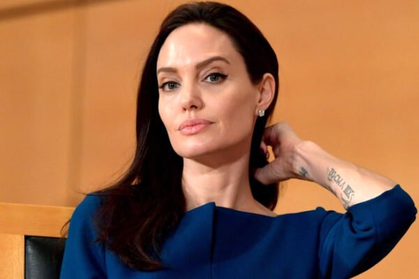 Angelina Jolie Net Worth
